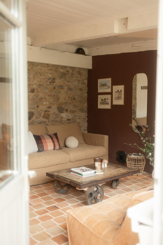 Auf Entspannung und Geselligkeit ausgerichteter Wohnbereich, Ferienhaus in der Bretagne