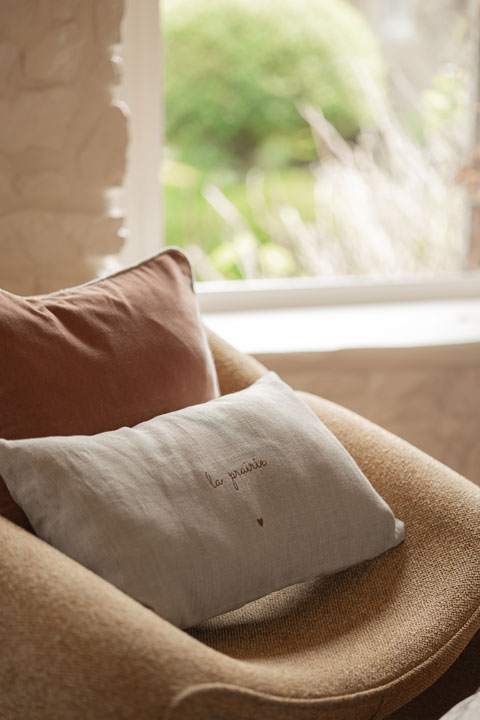 Fauteuil et coussin de la Prairie