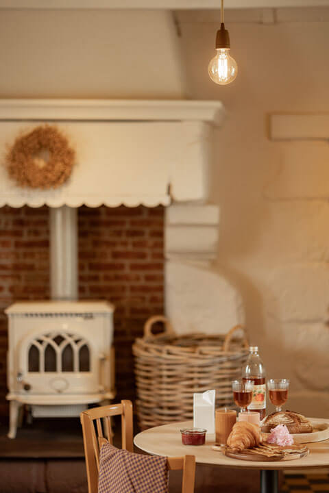 Family-friendly rural holiday cottage with a fireplace in northern Brittany