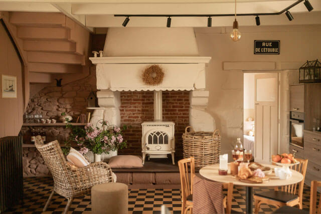 Louise, a countryside chic holiday cottage with a wood-burning stove and a private garden in Brittany